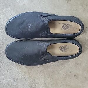 11.5 black men vans slip on